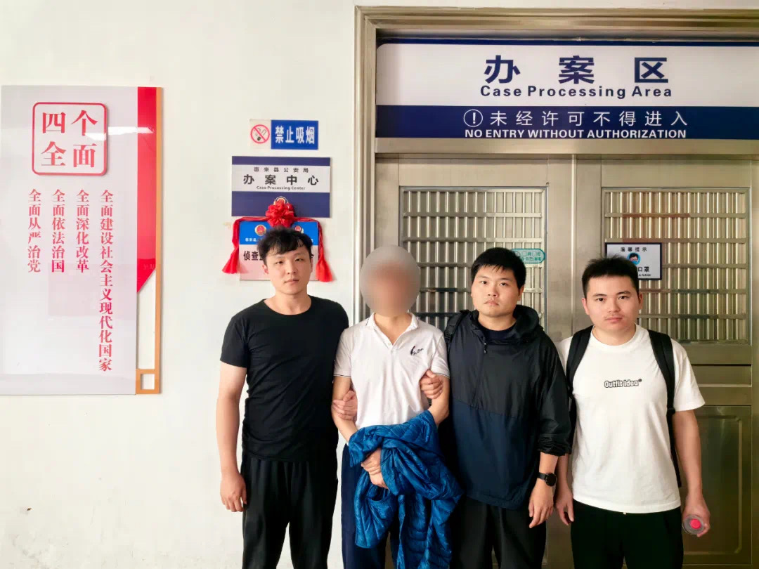 隐姓埋名寺庙23年当上住持,出门伪装、生儿育女…被抓时身份曝光(图7) 6.jpg