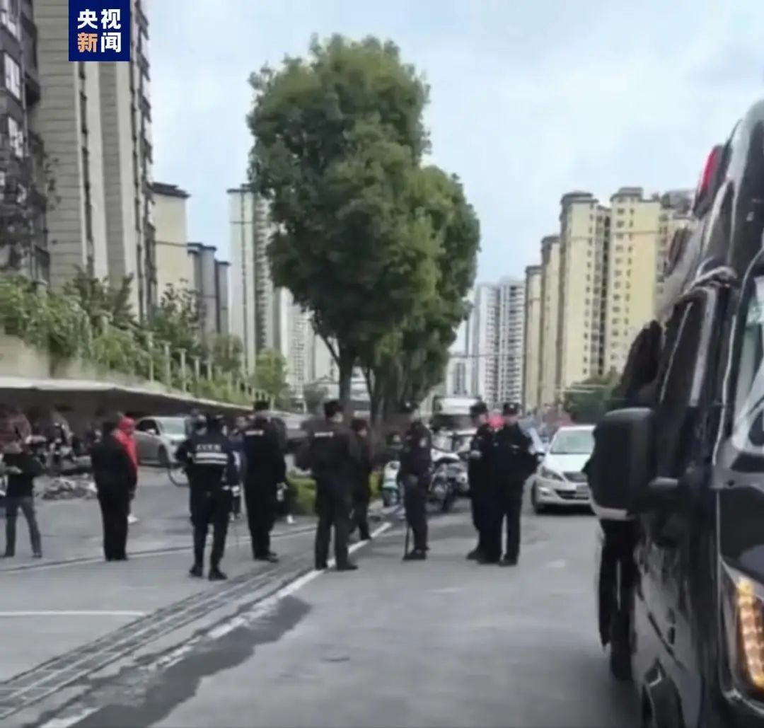 2人死亡21人受伤!云南镇雄警方通报医院内男子持刀伤人事件(图1) 640.jpg